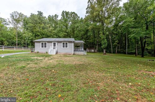 1522 Mountain Rd, Haymarket, VA 20169-1015