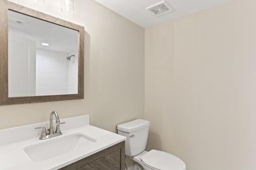 4904 Lakeside Dr, Atlanta GA  30360-1760 exterior
