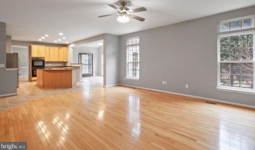 49 Pebble Beach Cir, Charles Town WV  25414-4061 exterior