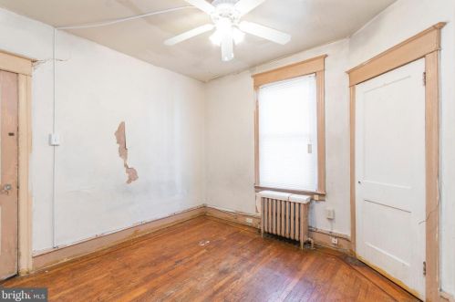 5643 10th St, Philadelphia PA 19148-4403 exterior