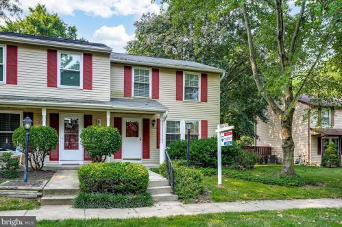5723 Cedar Ln, Columbia, MD 21044-2912