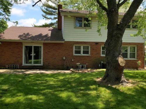 176 Flora Pkwy, Addison, IL 60101-2112