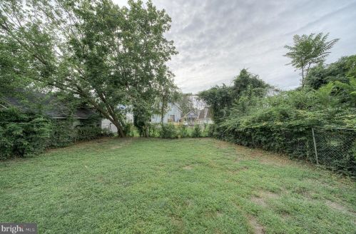 26 Crescent Blvd, Camden NJ  08108-1042 exterior