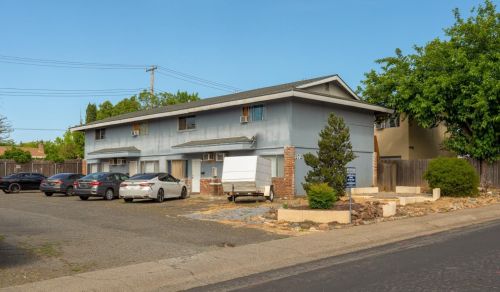 272 Montrose Dr, Folsom, CA 95630-2751