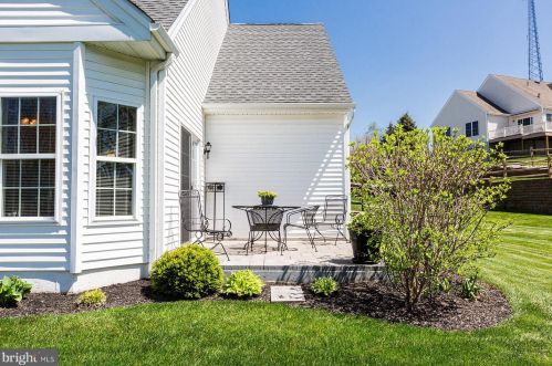 1700 Speedwell Rd, Lancaster PA  17601-4628 exterior