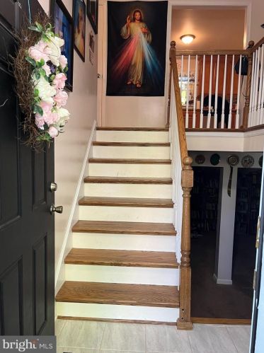 3 Hooker Pl, Fredericksburg, VA 22401-2216