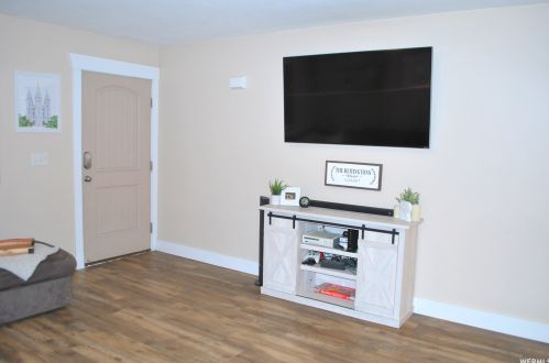 417 1250, Hyrum UT 84319-2030 exterior