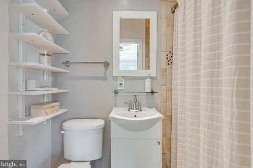 2218 Osborn Dr, Silver Spring MD 20910-1323 exterior