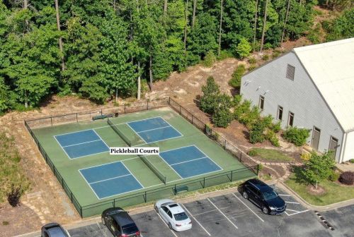 506 Chestnut Walk, Holly Springs GA  30114-7748 exterior