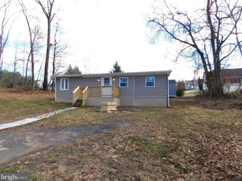 180 Homewood Ave, Falling Waters WV  25419-9737 exterior