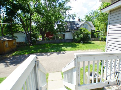 1144 Cook Ave, Saint Paul MN  55106-3325 exterior