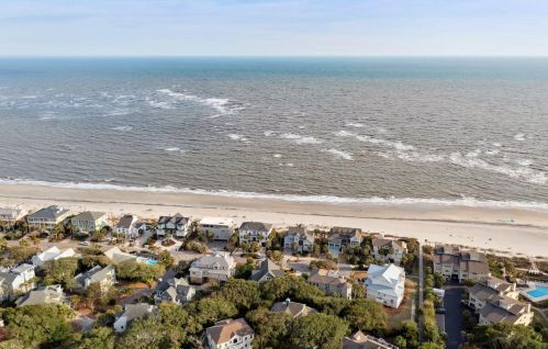 5 Beachwood, Isle Of Palms SC  29451-2815 exterior