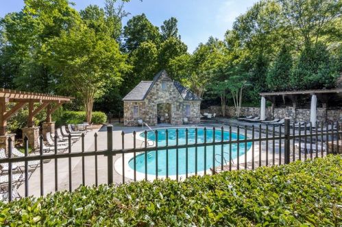 1750 High Trl, Atlanta GA  30339-5617 exterior