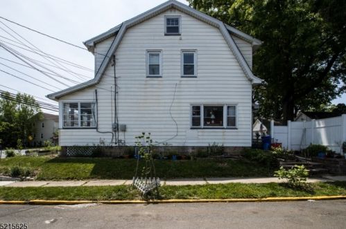 114 Grove St, Bloomfield, NJ 07003-5648