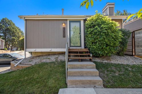 3810 Genoa Cir, Aurora, CO 80013-5580