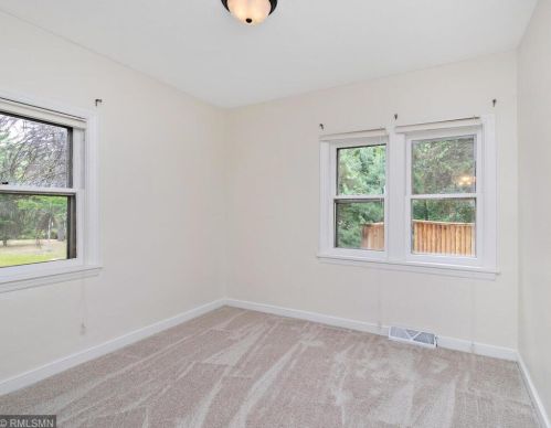 2299 Carver Ave, Saint Paul MN  55119-5915 exterior