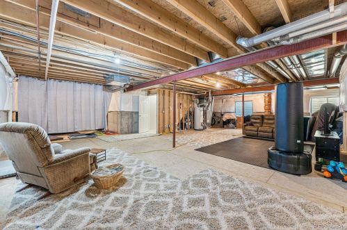 4712 Danube Cir, Aurora CO  80015-4958 exterior