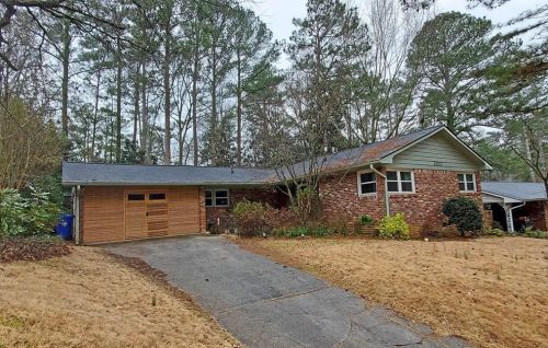 3657 Chavers Pl, Stone Mountain, GA 30083-4001