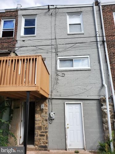 5341 Lindbergh Blvd, Philadelphia PA  19143-5829 exterior