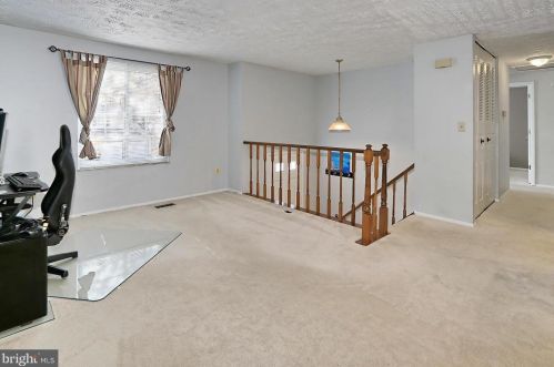 8290 Morning Dew Ct, Springfield VA  22153-3812 exterior
