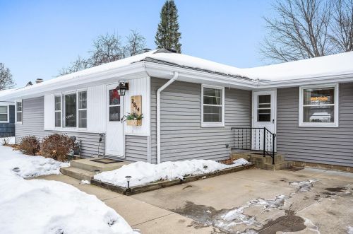 2814 Dellwood Ave, Saint Paul MN  55113-1827 exterior