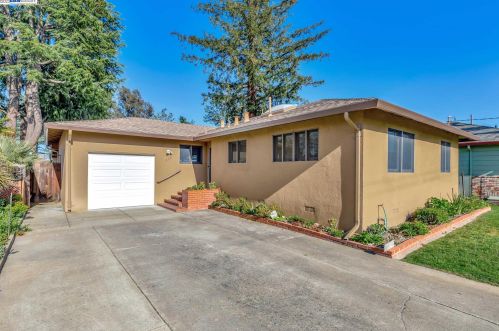 330 S St, Livermore, CA 94550-4249