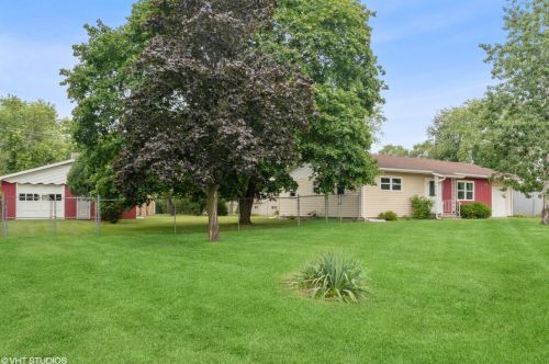 1343 Spencer St, Boulder Hill, IL 60538-1723