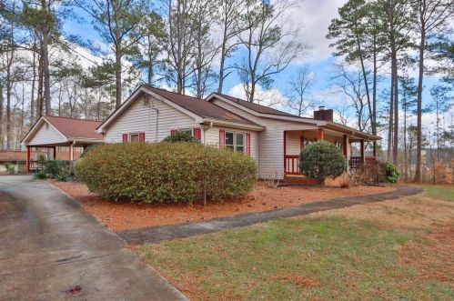 369 Taylor Rd, Suwanee, GA 30024-2725