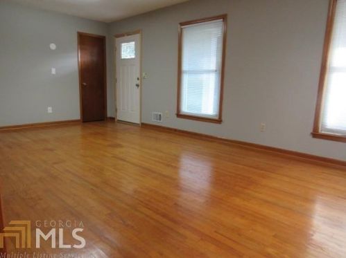 2541 Creekview Dr, Marietta GA  30008-5008 exterior