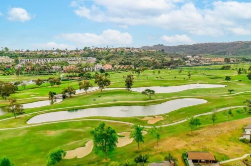7335 Almaden Ln, Carlsbad, CA 92009-6902