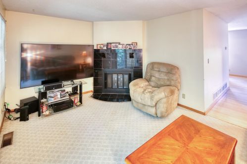 3253 Evergreen Dr, Saint Paul MN  55121-1771 exterior