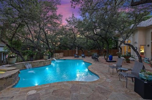 205 Champion Dr, Austin TX  78734-5103 exterior