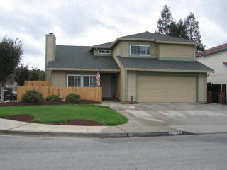 8509 Kelton Dr, Gilroy, CA 95020-3847