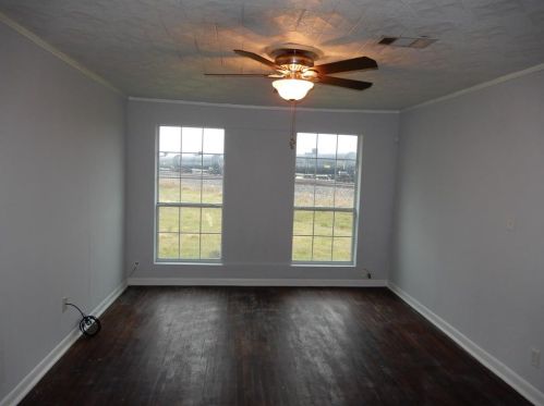 969 Walker St, Angleton TX  77515-4807 exterior