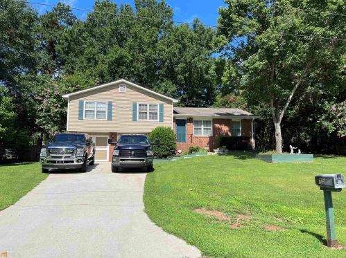 75 Riverbend Dr, Porterdale, GA 30014-1665