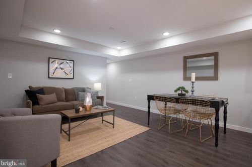 747 20th St, Philadelphia, PA 19130-2003