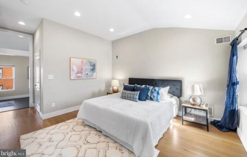 1636 Eyre St, Philadelphia PA  19125-2420 exterior