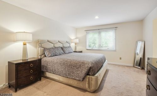 47 Clarken Dr, Town Center NJ  07052-3453 exterior