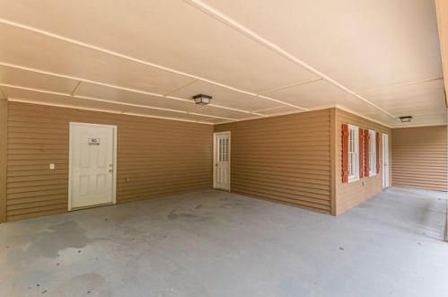 3962 Woodland Cir, Conyers GA  30013-3057 exterior