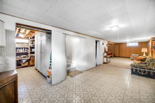 212 Virginia St, Hobart IN  46342-5884 exterior