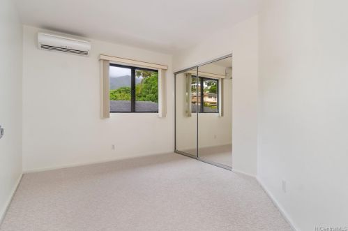 859 Hao St, Honolulu HI  96821-1620 exterior