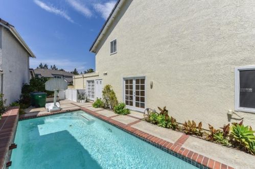 15 Sunrise, Irvine CA  92603-3719 exterior