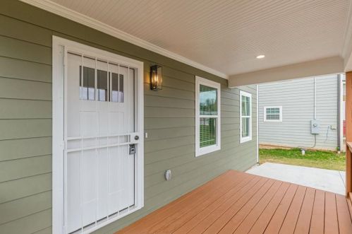1403 Jonesboro Rd, Atlanta GA  30315-4018 exterior