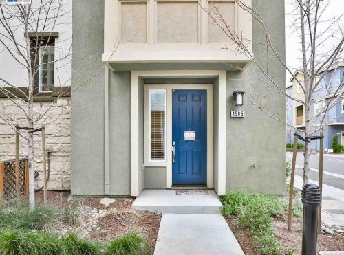 1585 Canal St, Milpitas, CA 95035-9069
