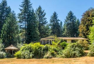 4406 137th Ave, Bellevue, WA 98005-1126