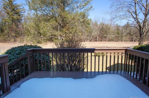 5 Fairmount Ln, Granby, CT 06035-2430