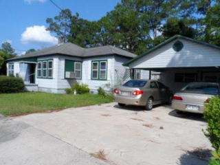 747 Fair St, Baxley, GA 31513-0257