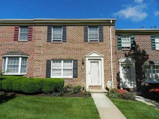 1206 Chambers Rdg, York PA  17402-8823 exterior