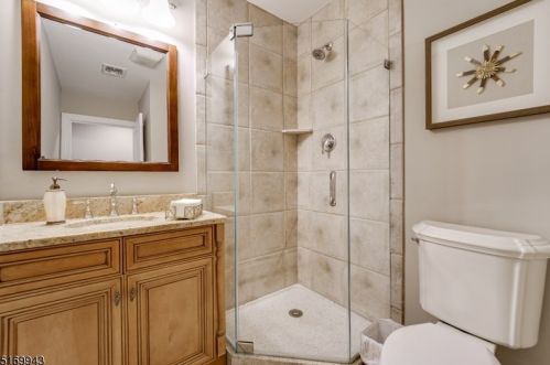 77 Pleasant Hill Rd, Dover NJ  07869-3568 exterior
