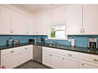 435 Montana Ave, Santa Monica CA  90403-1300 exterior